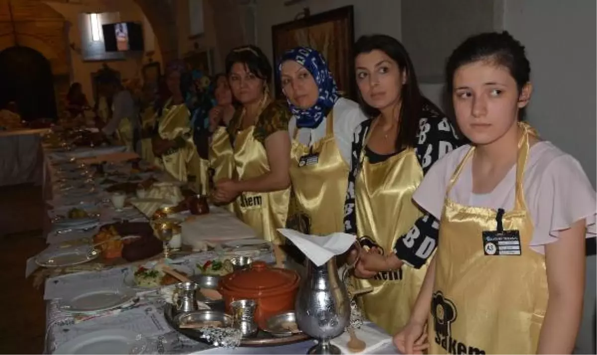 Yemek Yarışmasında Dereceye Girenler Altınla Ödüllendirildi