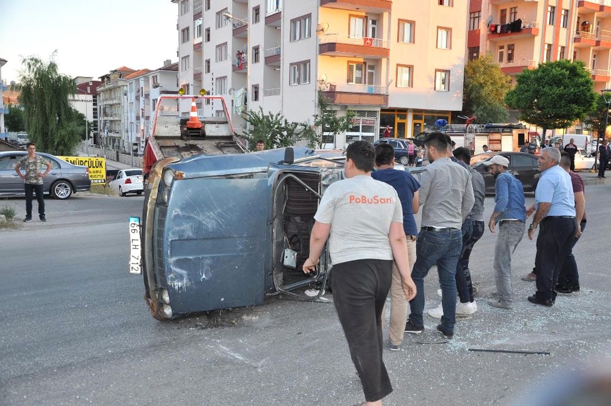 Yozgat\'ta Trafik Kazası: 4 Yaralı
