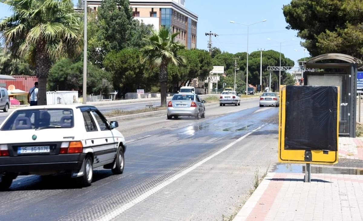 Aliağa\'da Tek Şerit Uyarısı