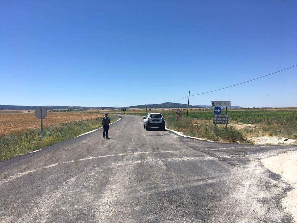 Altıntaş\'ta 4 Kilometrelik Sıcak Asfalt Yapım Çalışması Tamamlandı