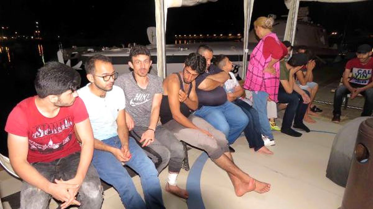 Botları Batan Kaçakları, Sahil Güvenlik Kurtardı
