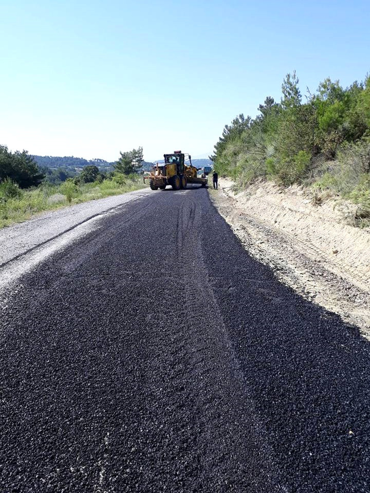 Büyükşehir\'den Gördes\'in Yollarına Bakım