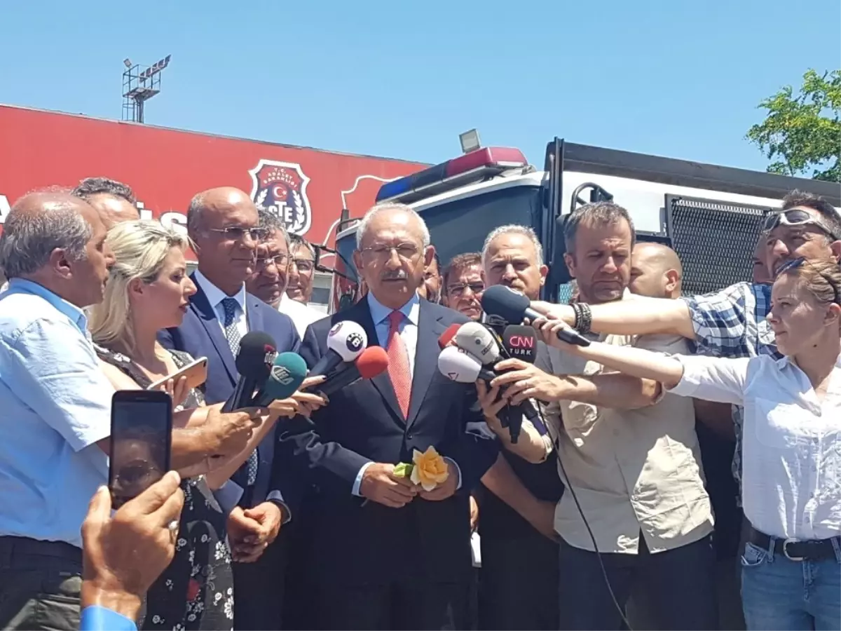 CHP Genel Başkanı Kılıçdaroğlu, Enis Berberoğlu\'nu Cezaevinde Ziyaret Etti