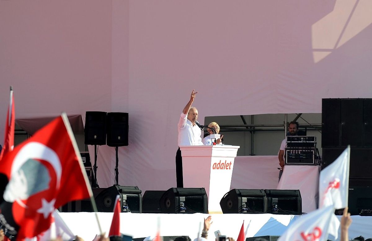 CHP Lideri Kılıçdaroğlu: "Güvenpark\'ta Başladığımız Yürüyüşü Maltepe\'de Noktaladık"