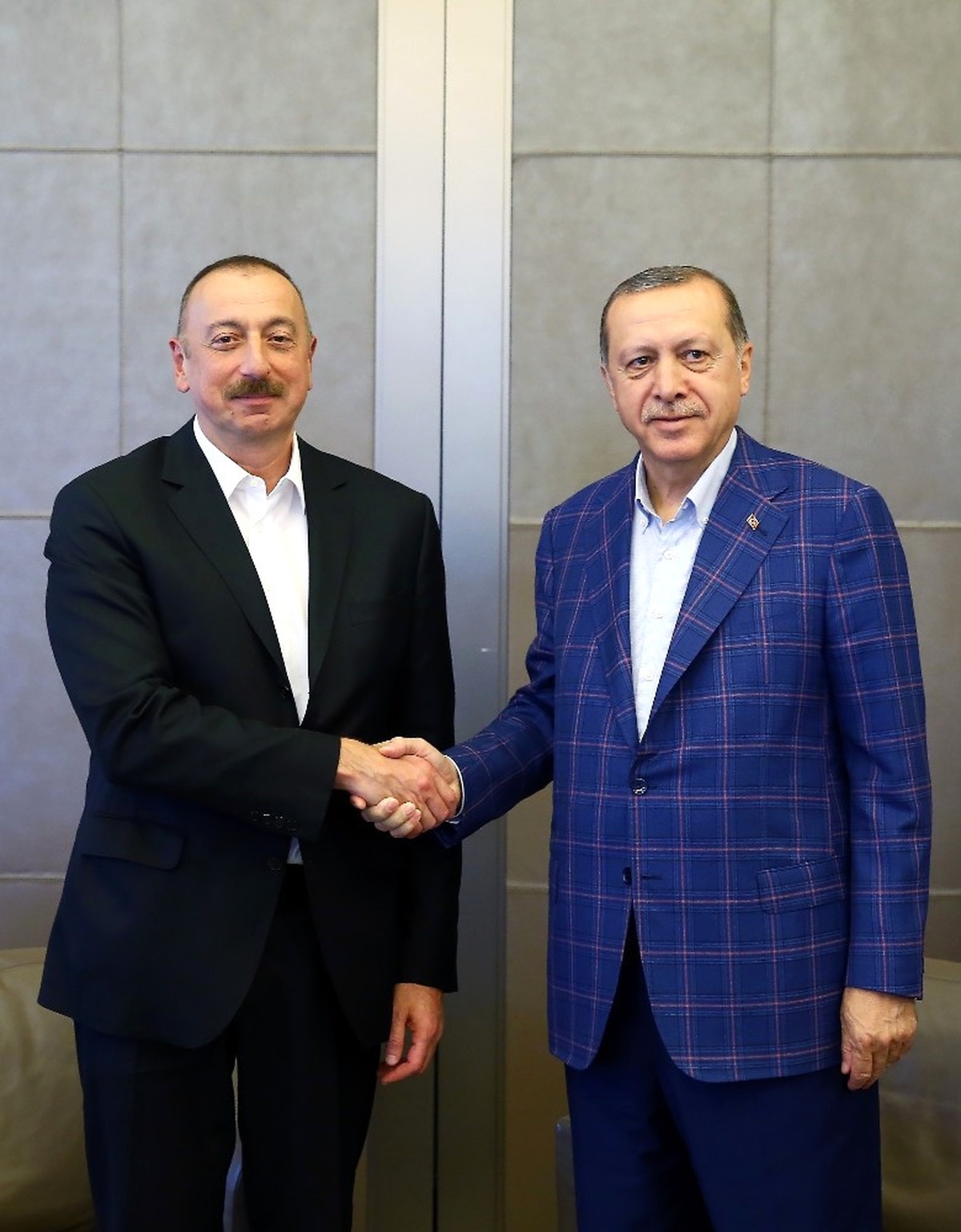 Cumhurbaşkanı Erdoğan, Azerbaycan Cumhurbaşkanı Aliyev ile Bir Araya Geldi