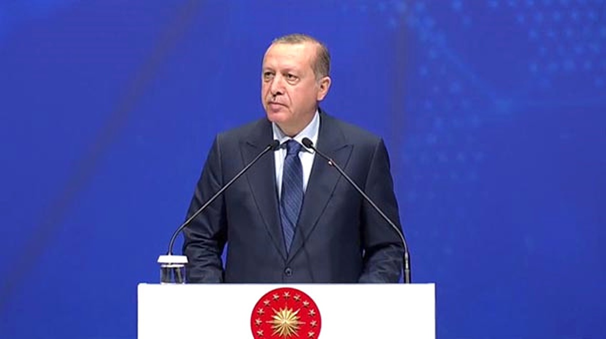Dha İstanbul - Cumhurbaşkanı Erdoğan Mabeyn Köşkü\'nde Görüşmeler Yapıyor