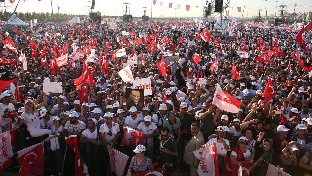 Dha İstanbul - Valilik: Katılımcı Sayısının Yaklaşık 175 Bin Olduğu Sonucuna Varılmıştır