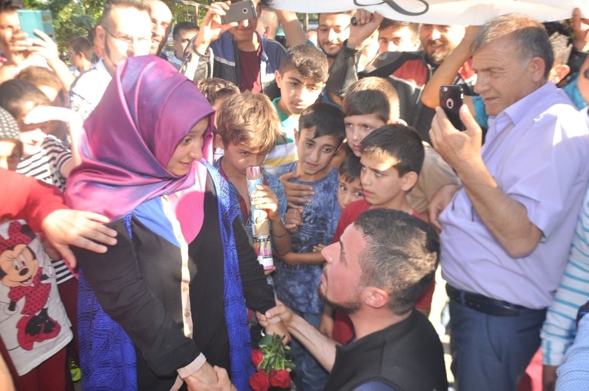 Evlilik Teklifine Kaza Bile Engel Olamadı