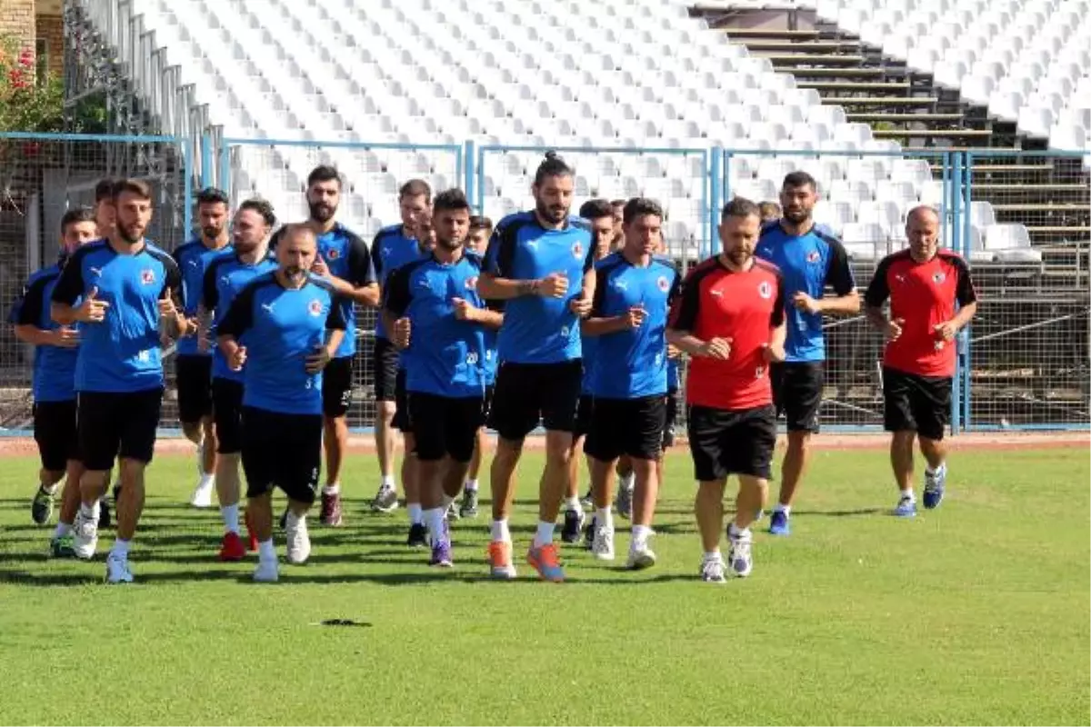 Fethiyespor\'da İşbaşı Yaptı