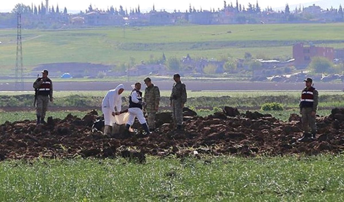 Hatay Kırsalına Top Mermisi Düştü