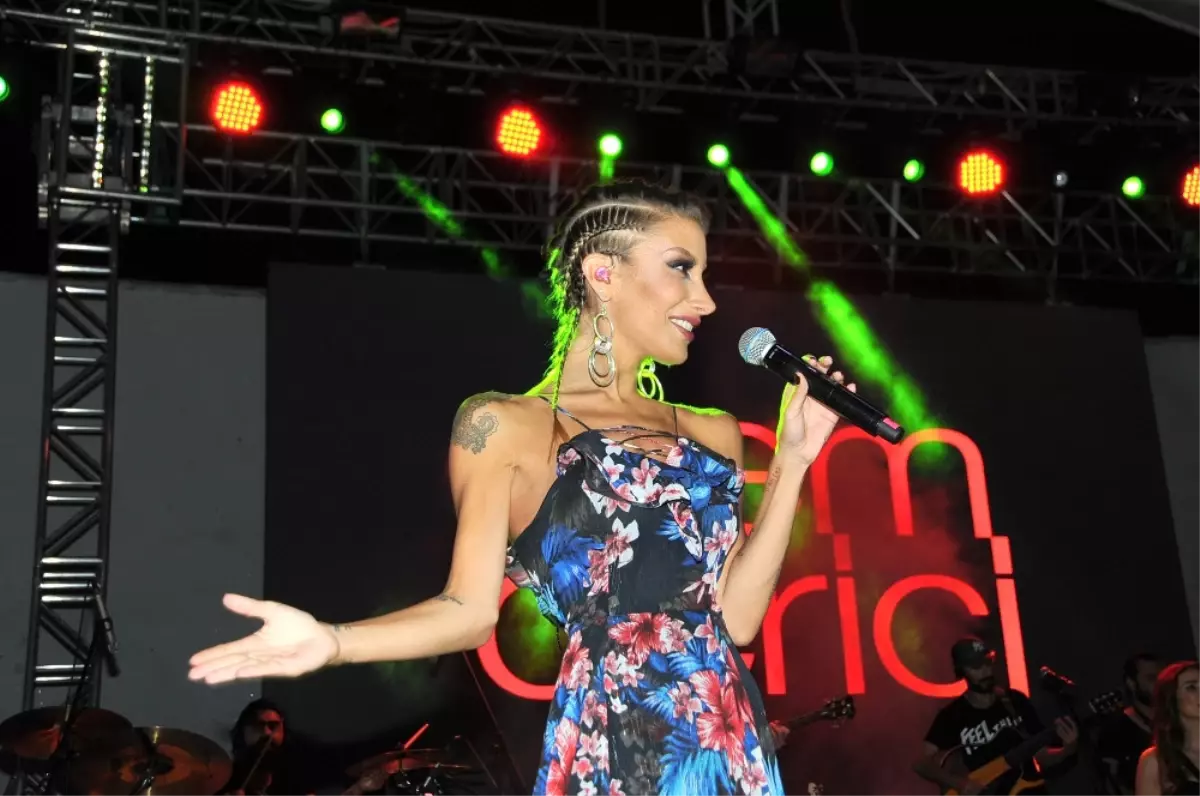 Irem Derici: Günlerdir Başıma Gelmeyen Kalmadı