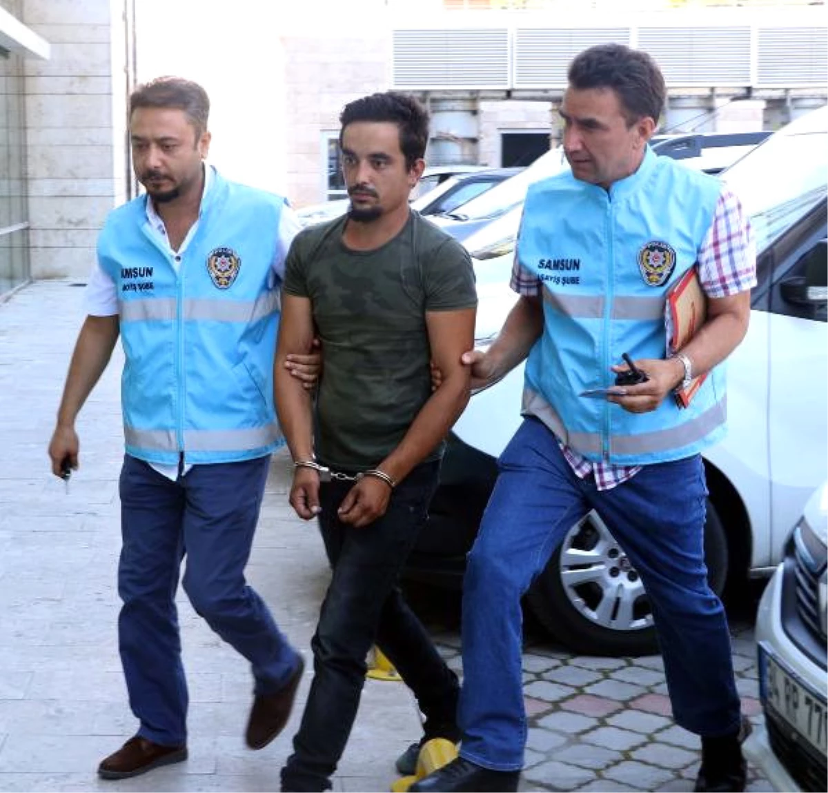 İstanbul\'dan Çaldığı Otomobille Samsun\'da Yakalandı