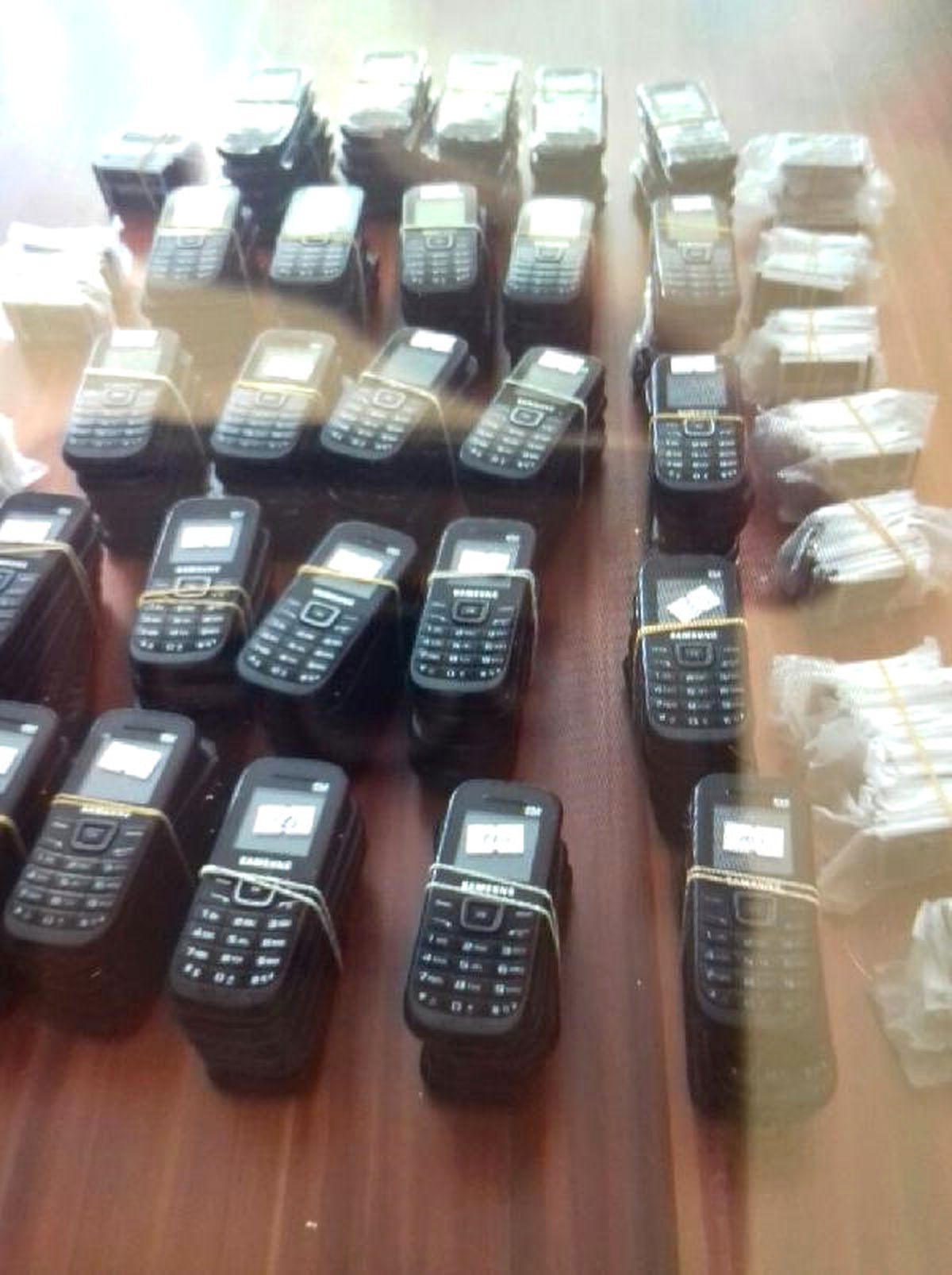 Kayseri\'de 125 Adet Kaçak Cep Telefonu Ele Geçirildi