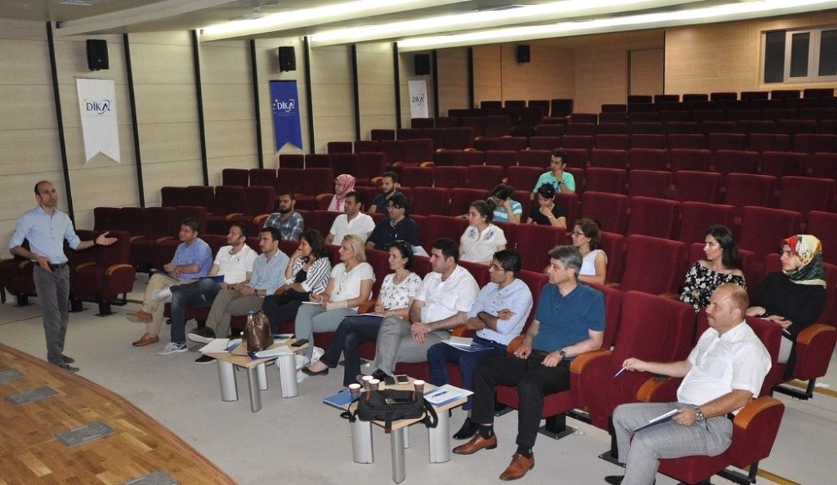 Khb Personeline Dika\'dan Proje Yazma Eğitimi