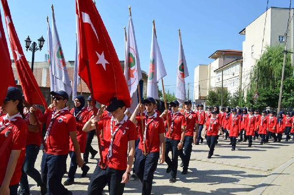 Kosova\'da 15 Temmuz Milli İrade ve Demokrasi Yürüyüşü
