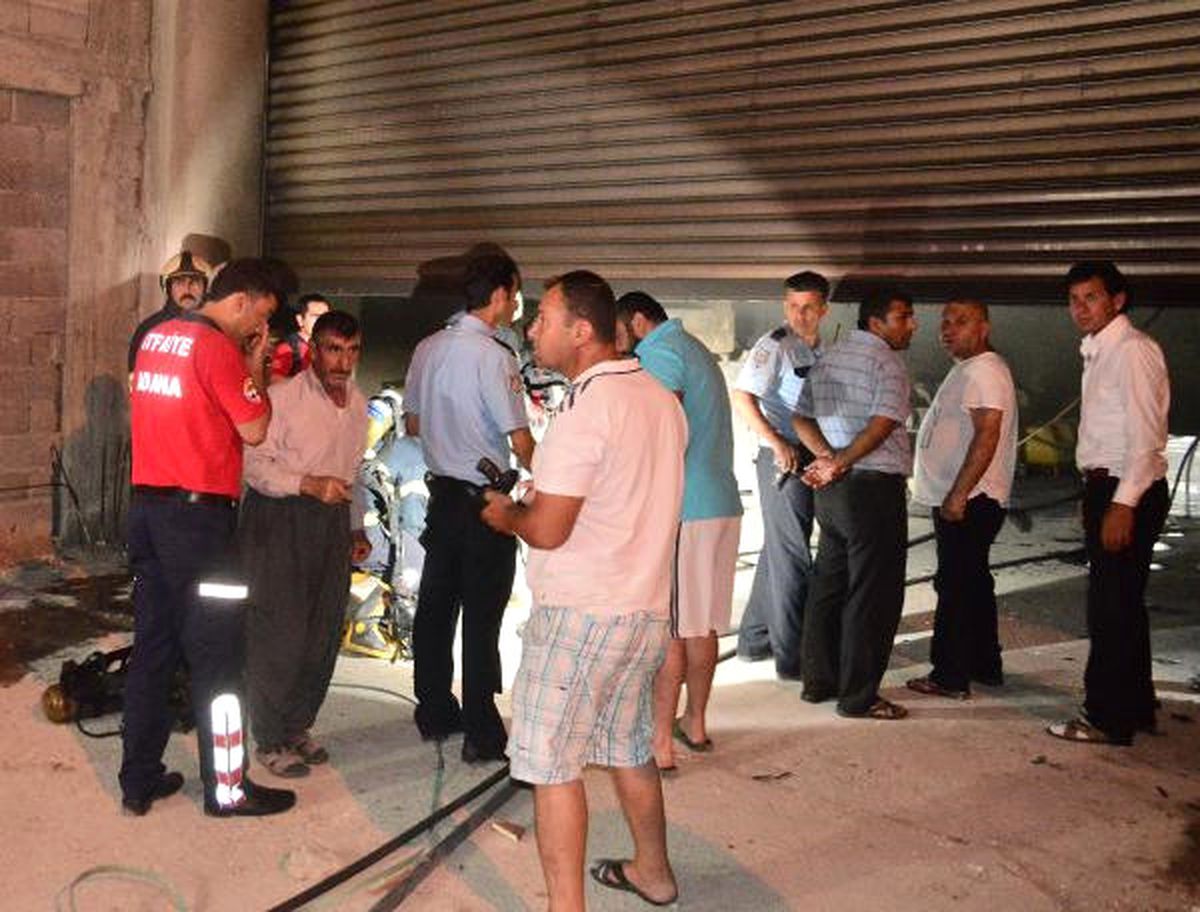 Mobilya Atölyesi Gece Yandı