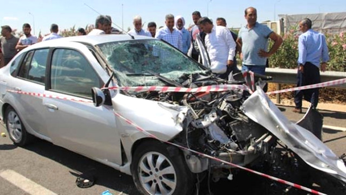Şanlıurfa\'da Zincirleme Trafik Kazası: 3 Yaralı