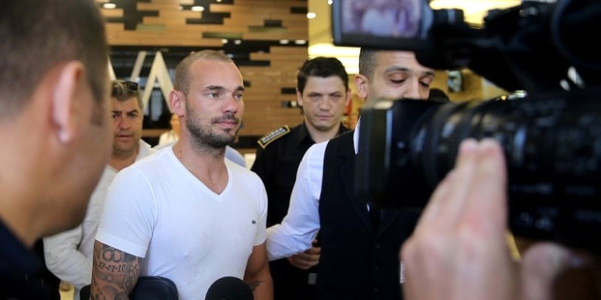 Sneijder\'dan Tek Cümlelik Cevap