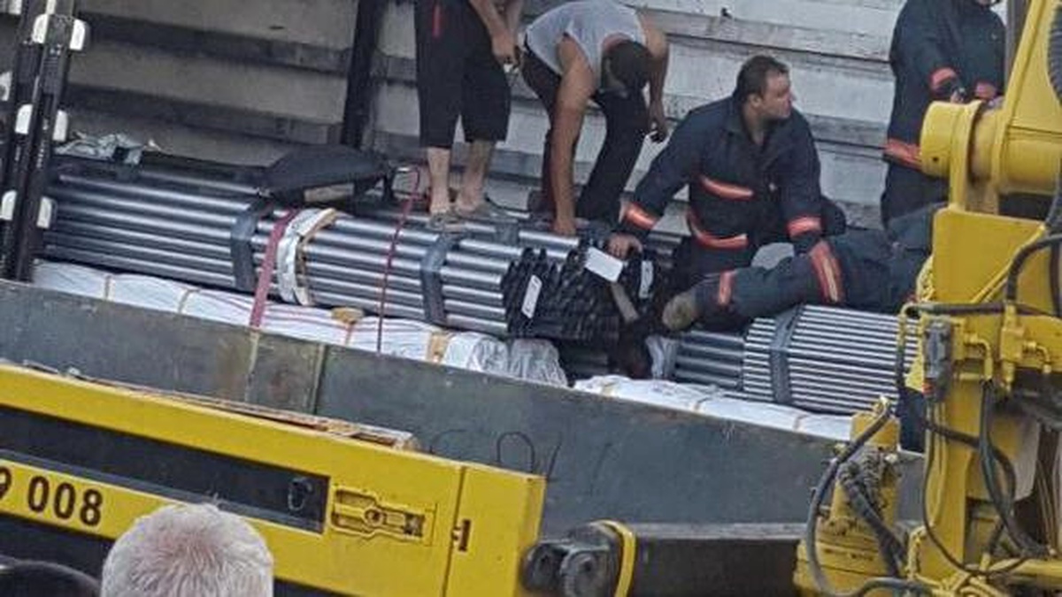 Tır Dorsesindeki Profil Boruların Arasında Sıkıştılar: 3 Ağır Yaralı (2) (Ek Bilgi ve Görüntülerle)