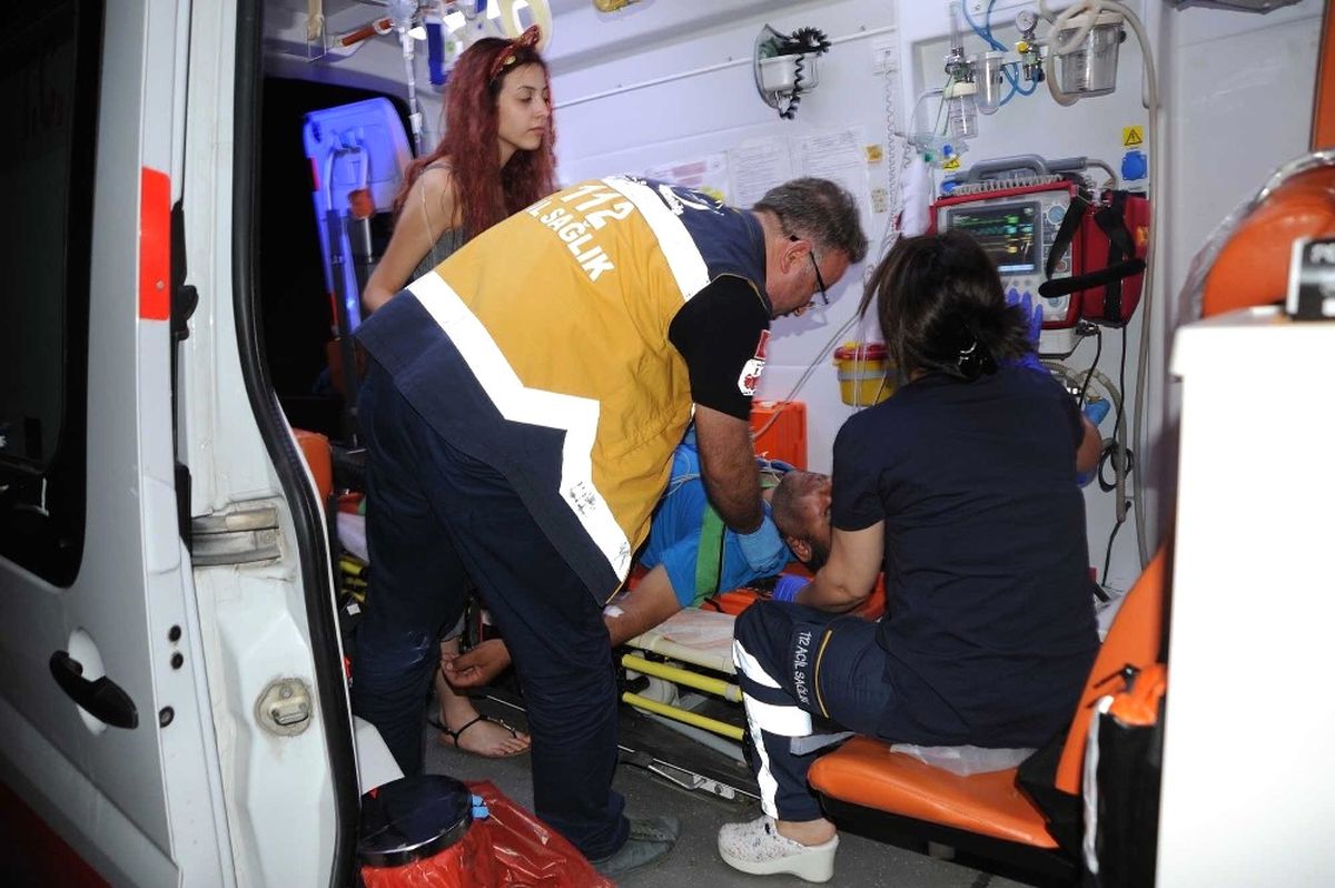 Trafik Kazasında Ölen Öğrencilerin Cenazesi Diyarbakır\'a Götürüldü