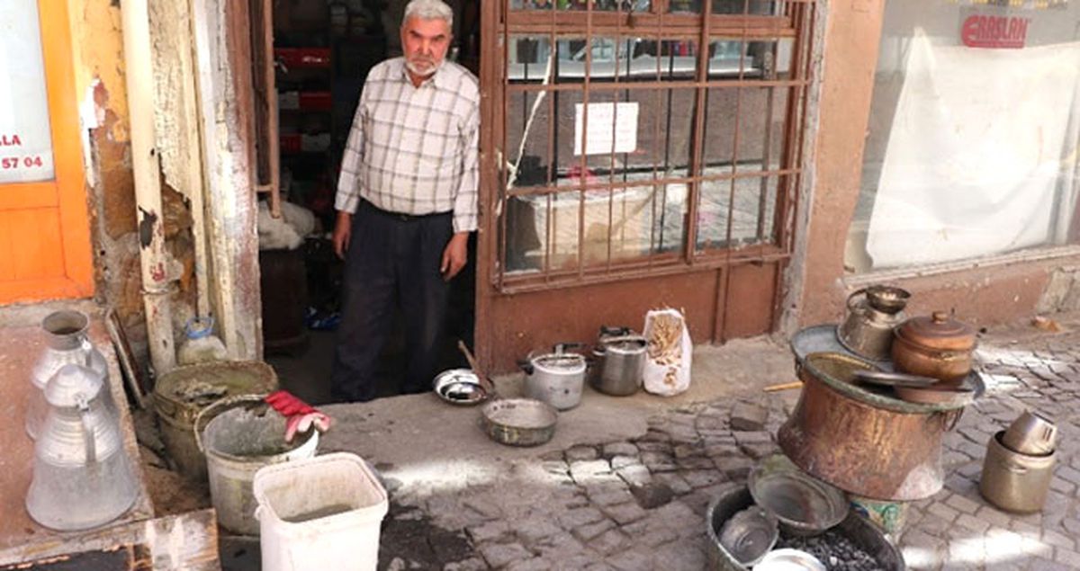 Yozgat\'ta Bakıra Can Katan Usta Eller Zamana Direniyor