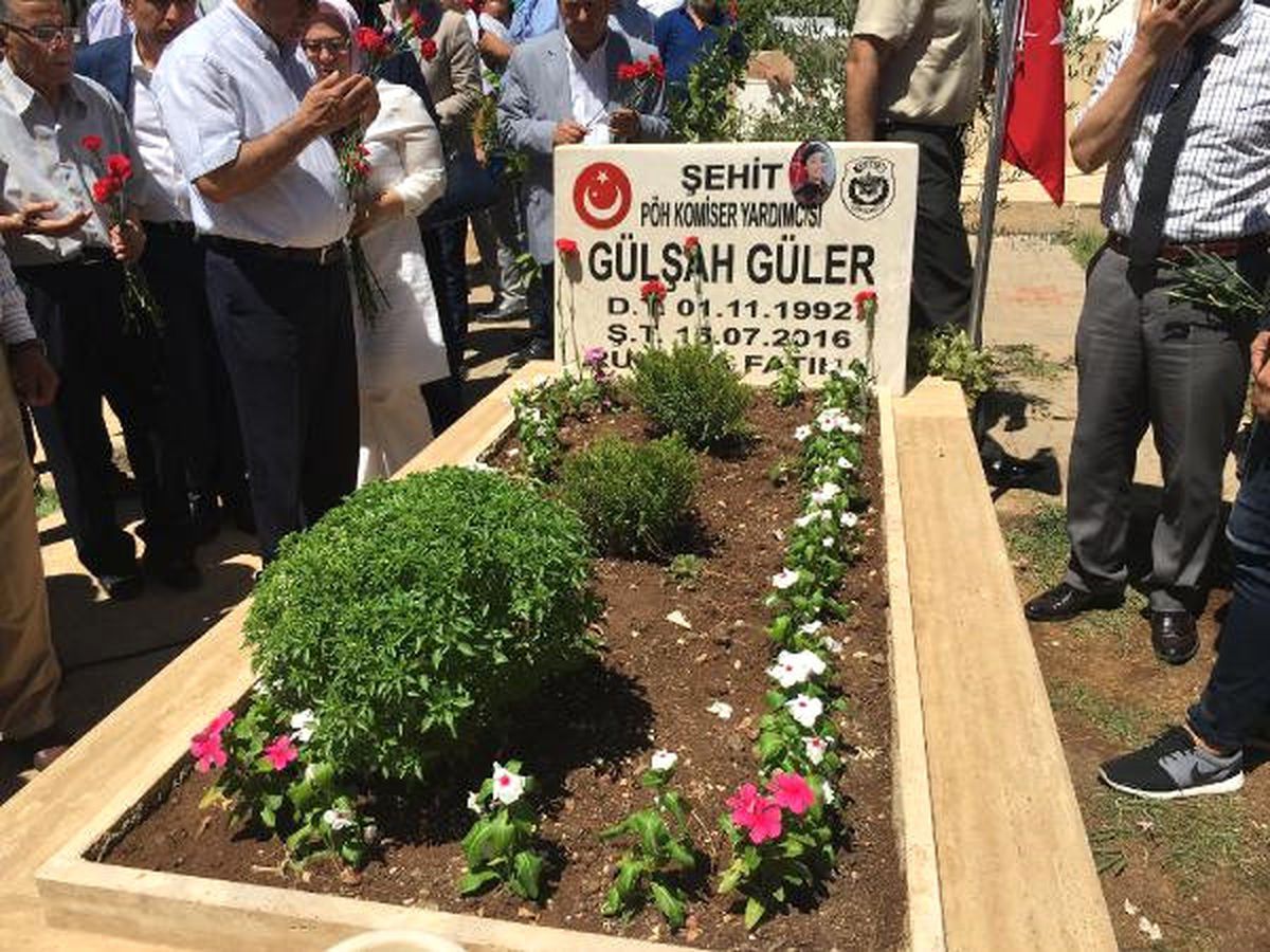 15 Temmuz Şehidi Gülşah Komiser Mezarı Başında Anıldı