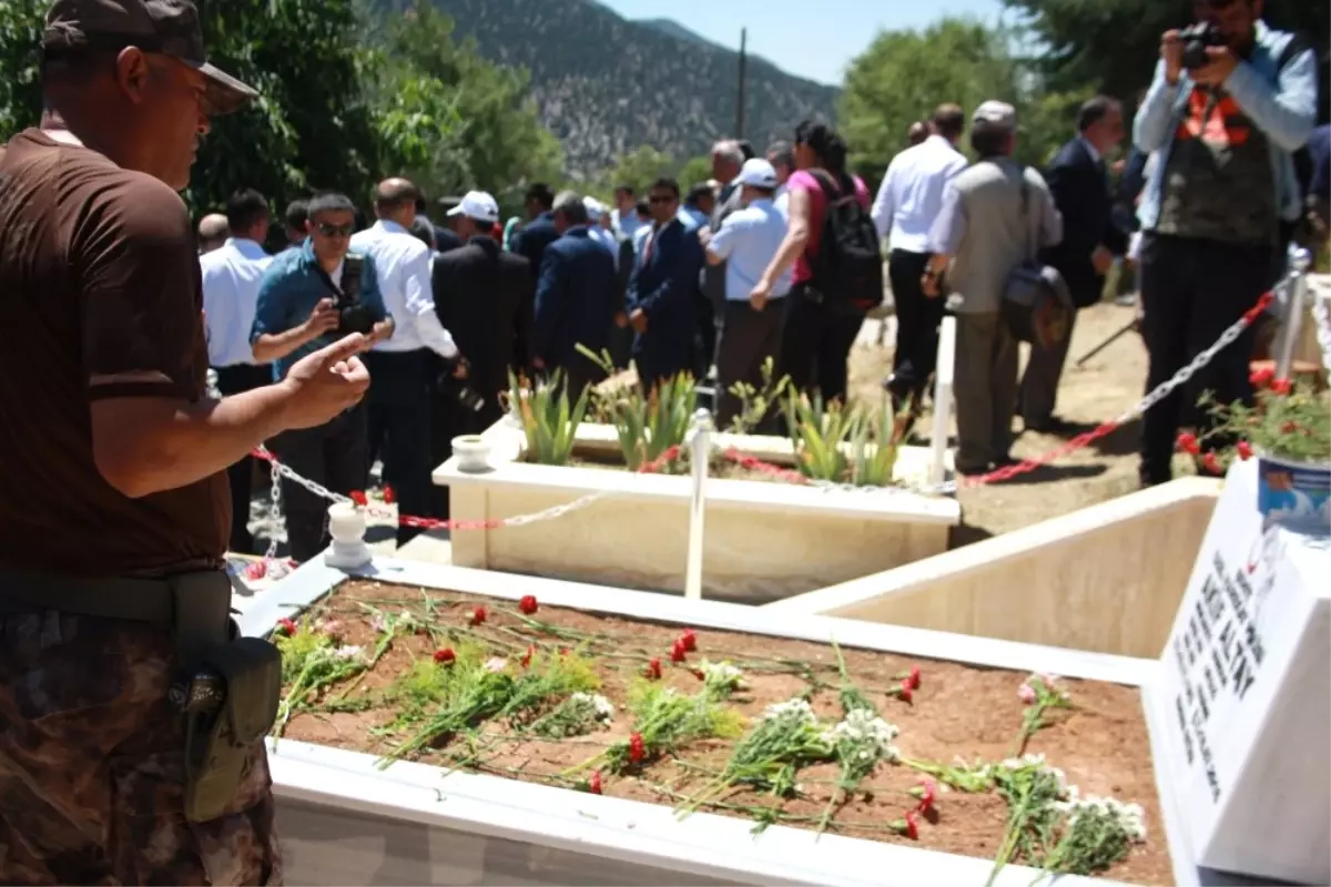 15 Temmuz Şehidi Polis Memuru Akif Altay Mezarı Başında Anıldı