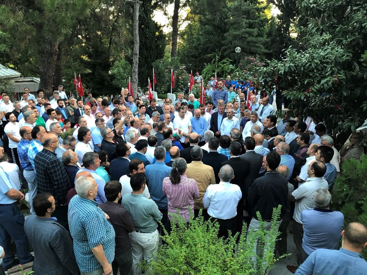 15 Temmuz\'u Anma Nöbeti Başladı