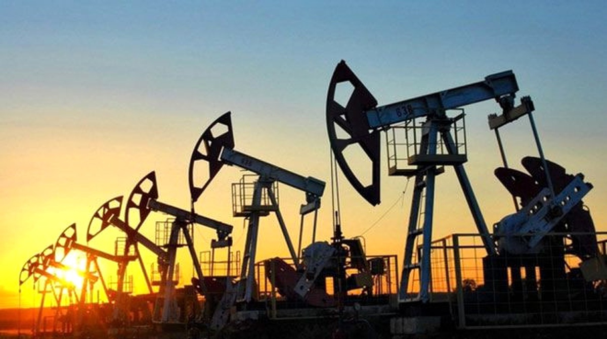 ABD Petrol Fiyatları Tahminini Aşağı Çekti