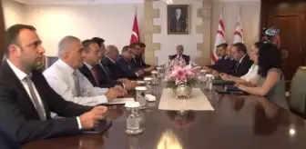 Akıncı, Siyasi Parti Temsilcileri ile Bir Arada