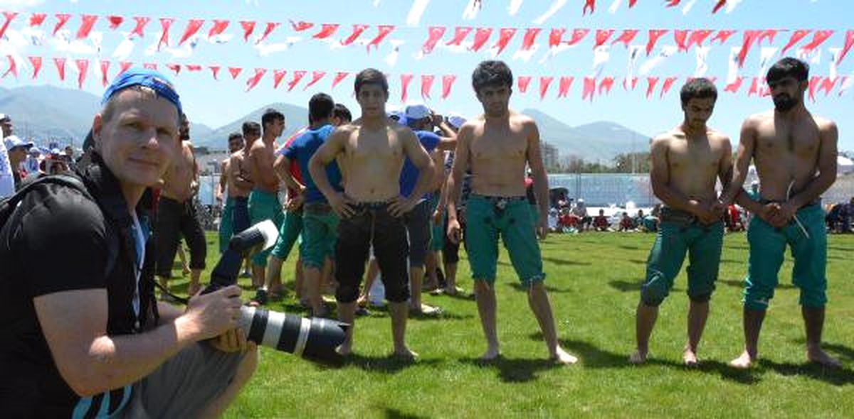 Alman Öğretim Görevlisi Türk Güreşini Fotoğraflarla Ölümsüzleştirdi