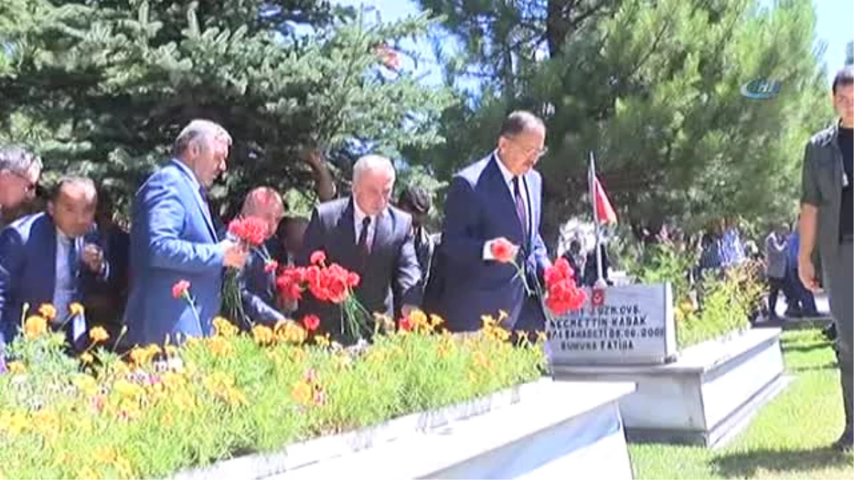 Bakan Özhaseki: "15 Temmuz\'un Türkiye Kadar Coğrafyayı da İlgilendiriyor"