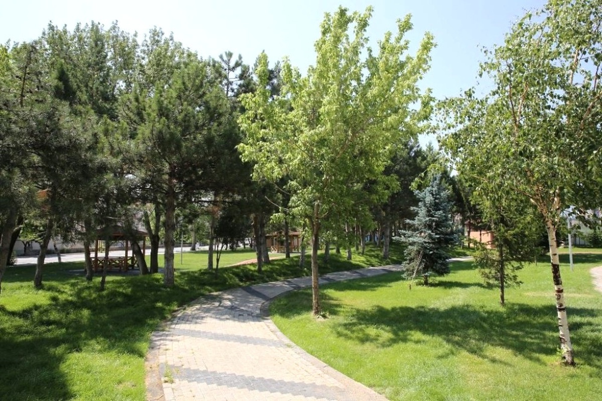 Başkan Büyükkılıç Gençlik Parkı Çalışmalarını İnceledi