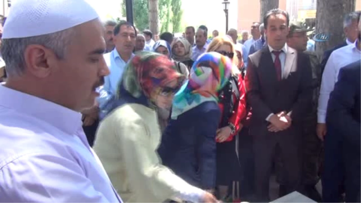 Bitlis\'te 15 Temmuz Şehitleri İçin Anma Töreni