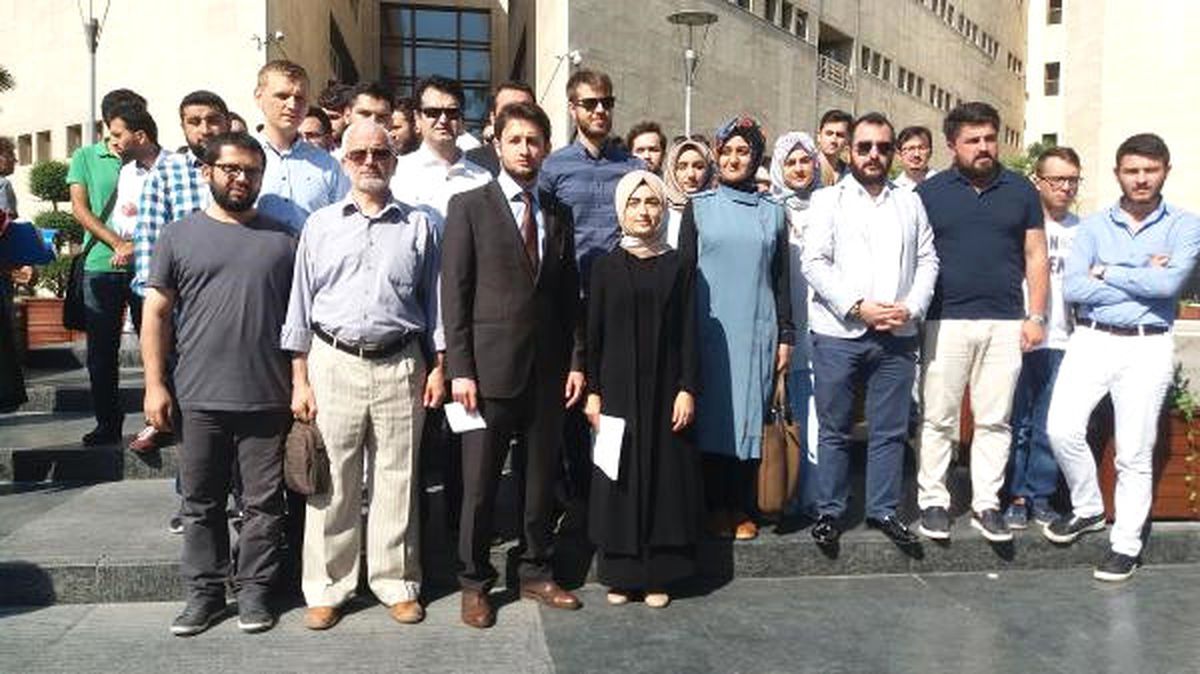 Bursa\'da Fetö Davalarını Takip Eden Grup Açıklama Yaptı
