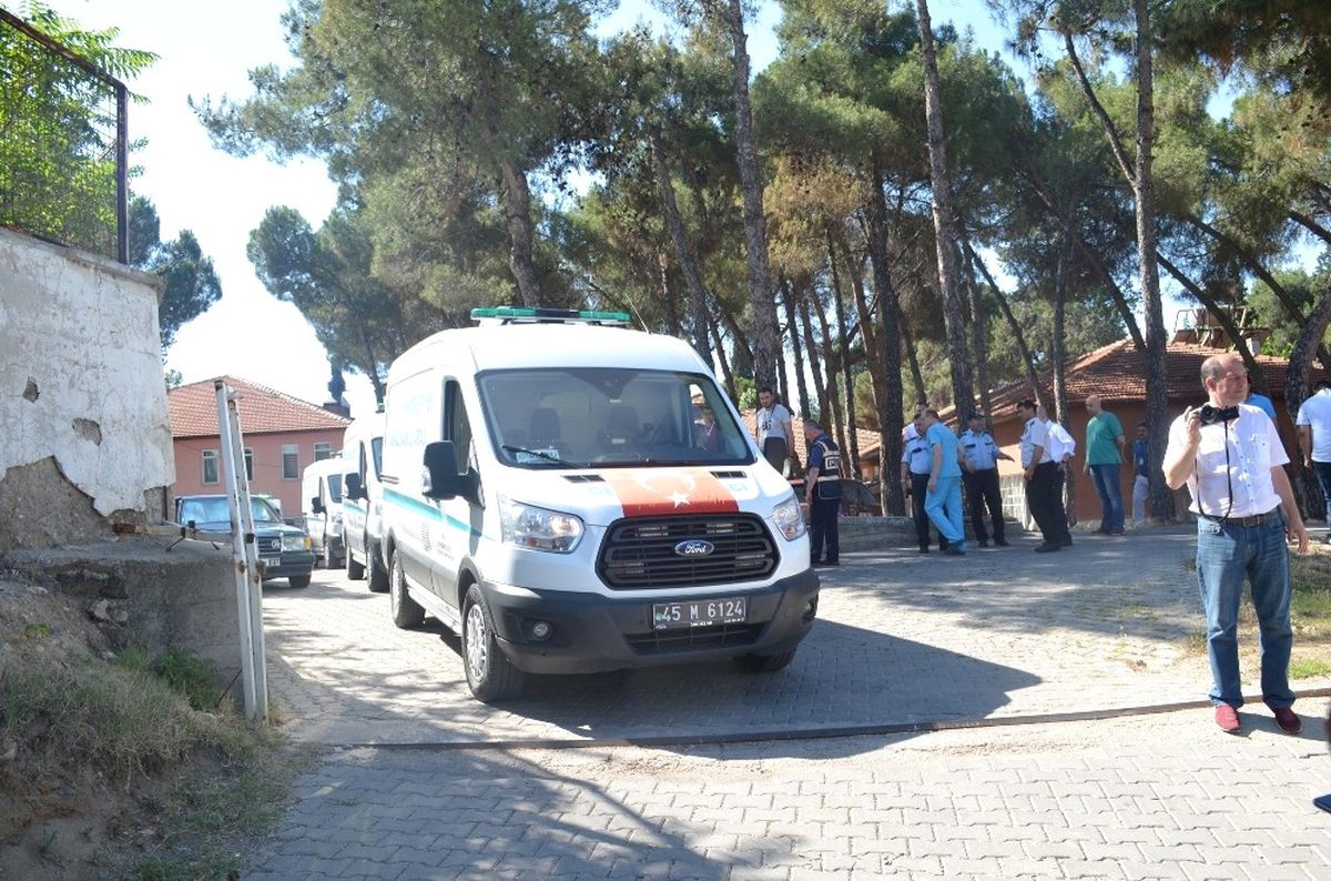 Cenazeler Adli Tıp Kurumuna Gönderildi
