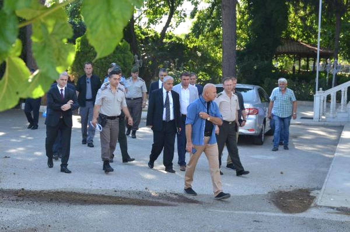Dha Yurt: Cinnet Getiren Asker Koğuşu Taradı: 3 Asker Şehit, 3 Asker Yaralı (Ek)
