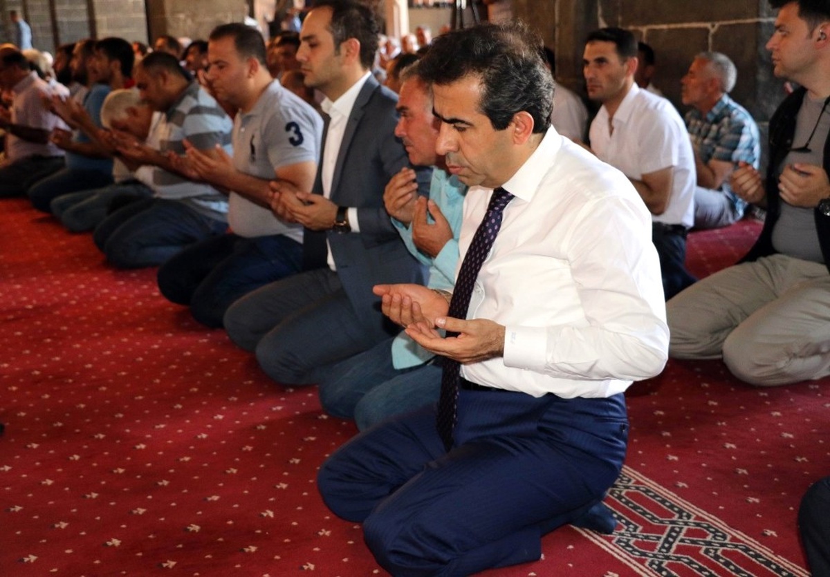 Diyarbakır\'da 15 Temmuz Şehitleri İçin Mevlit Okutuldu