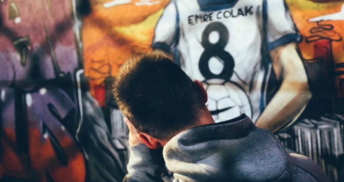 Emre Çolak, Kendisi Adına Yapılan Grafitiyi Görünce Gözyaşlarını Tutamadı