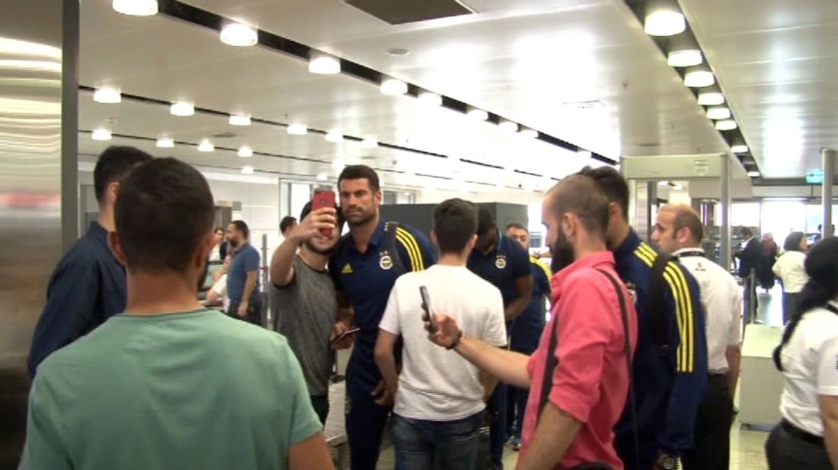 Fenerbahçe Isviçre\'ye Gitti