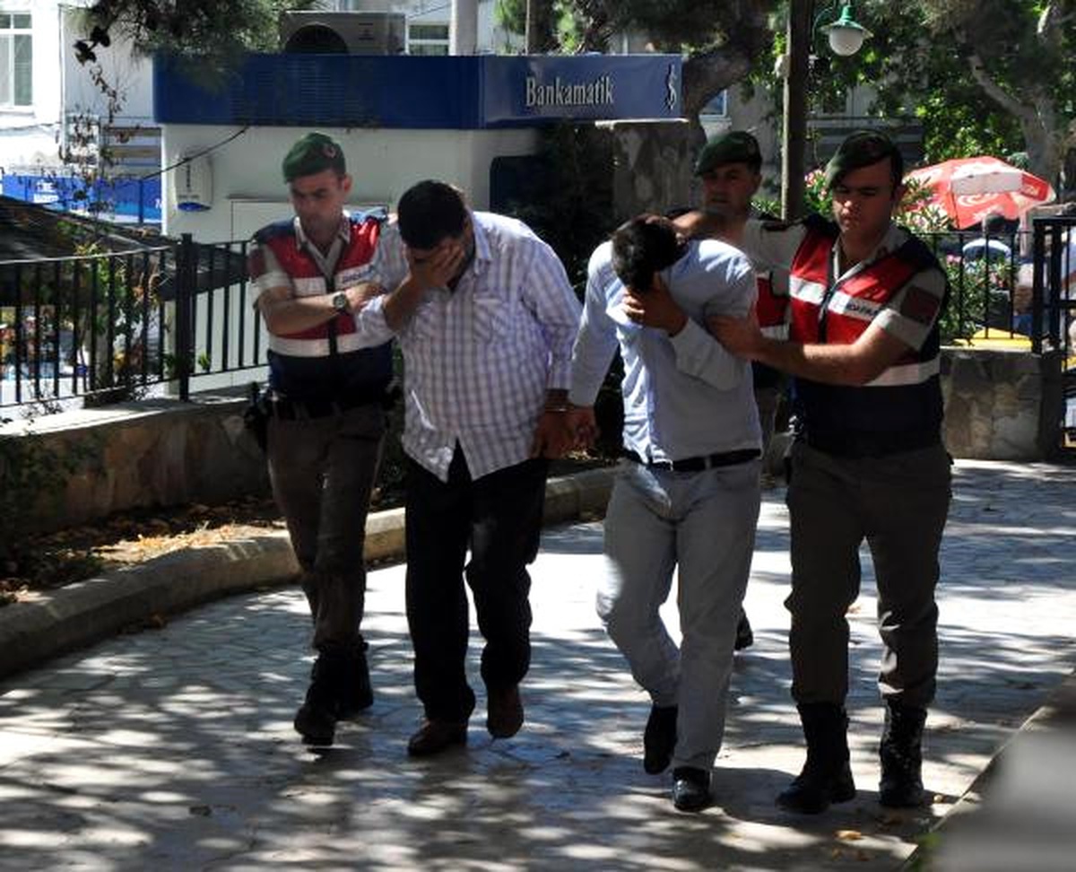Göçmen Kaçakçılığı Zanlısı 10 Kişi Adliyede