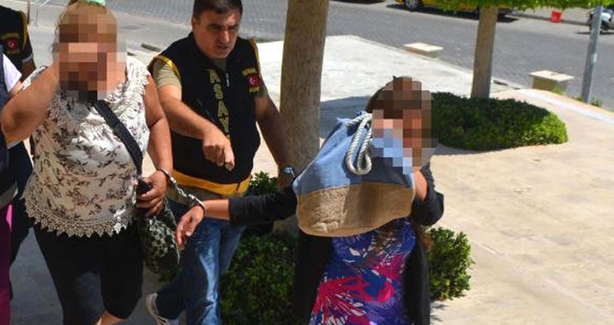 Marmaris\'te Villaların Kabusu Olan Hırsızlar, Plajda Güneşlenirken Yakalandı