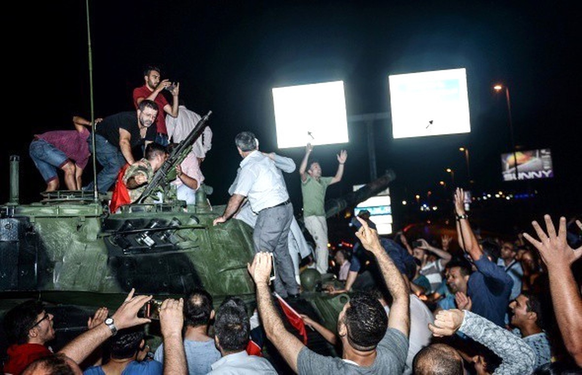 İhlas Haber Ajansı Kocaeli\'nde 15 Temmuz Resim Sergisi Açacak