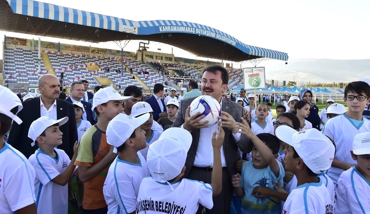 Kahramanmaraş\'ta Yaz Spor Okulu Açıldı