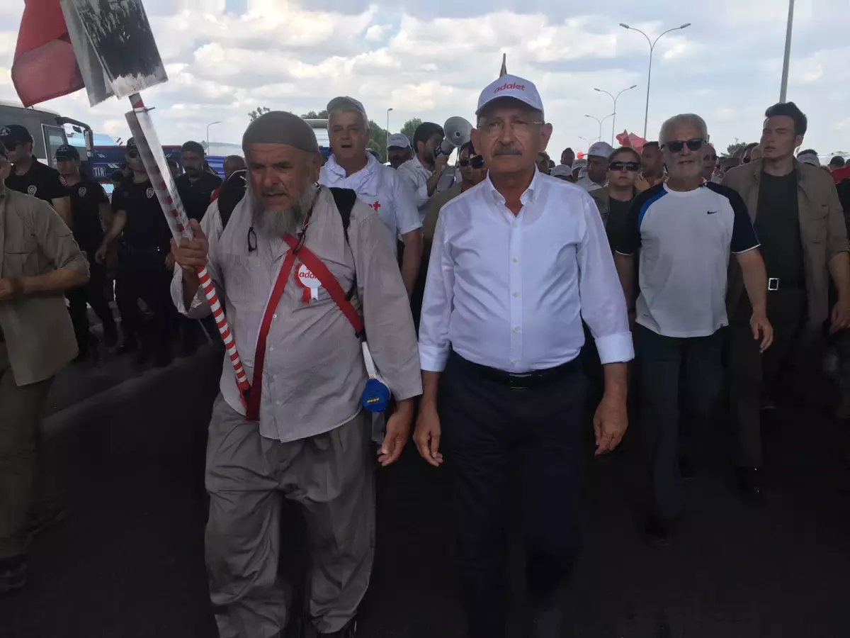 Kılıçdaroğlu İle İstanbul\'a Yürüyen Veysel Kılıç Gözaltına Alındı