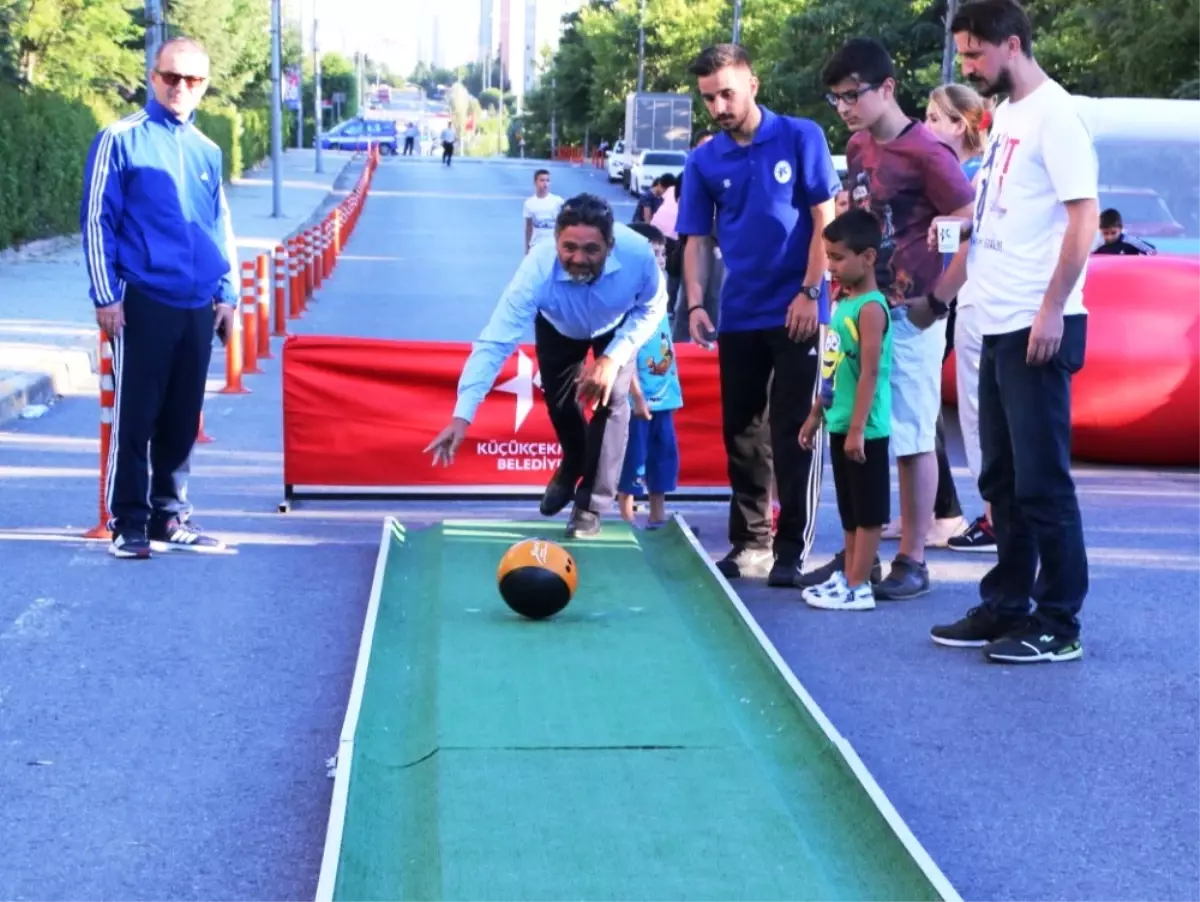 Küçükçekmece Belediyesi Yaz Spor Şenlikleri Başladı