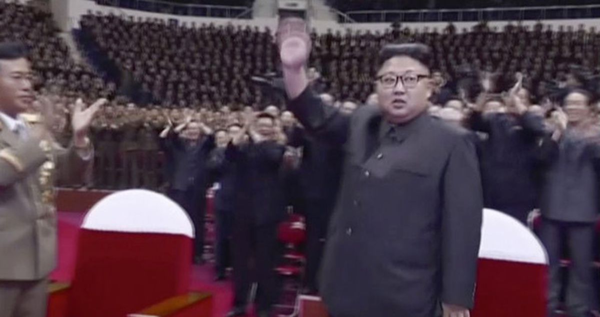 Kuzey Kore Lideri, Konserde Yıldızlardan Daha Çok Tezahürat Aldı!