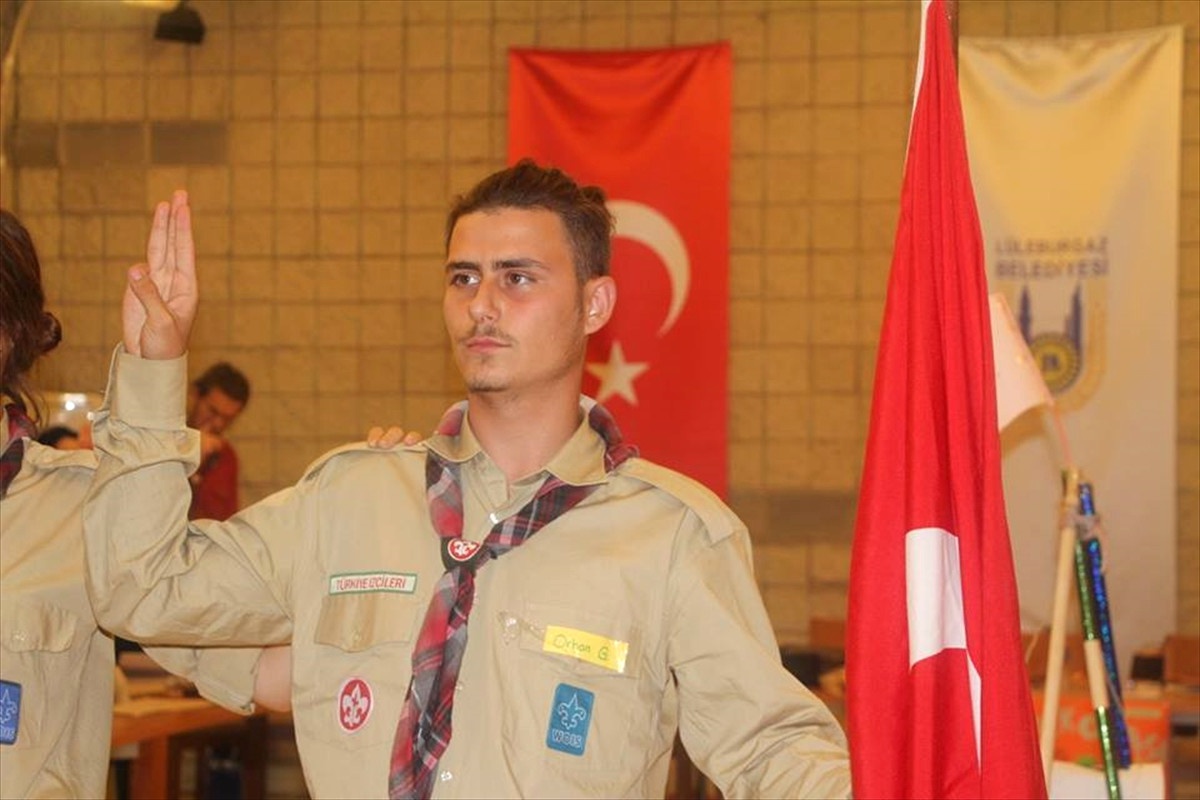 Lüleburgaz\'da İzcilere Liderlik Eğitimi Verildi