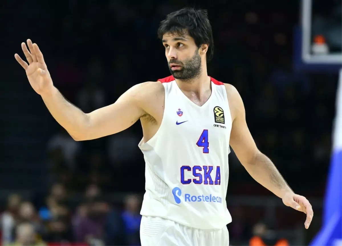 Milos Teodosic Imzayı Attı