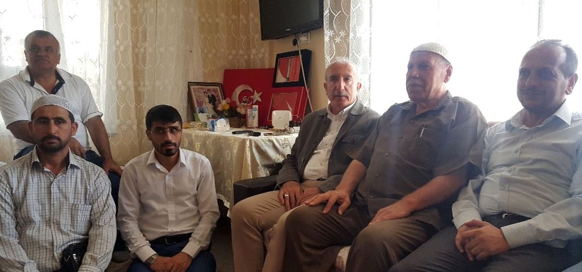 Miroğlu, Şehit Polis Bekdaş\'ın Mezarını Ziyaret Etti